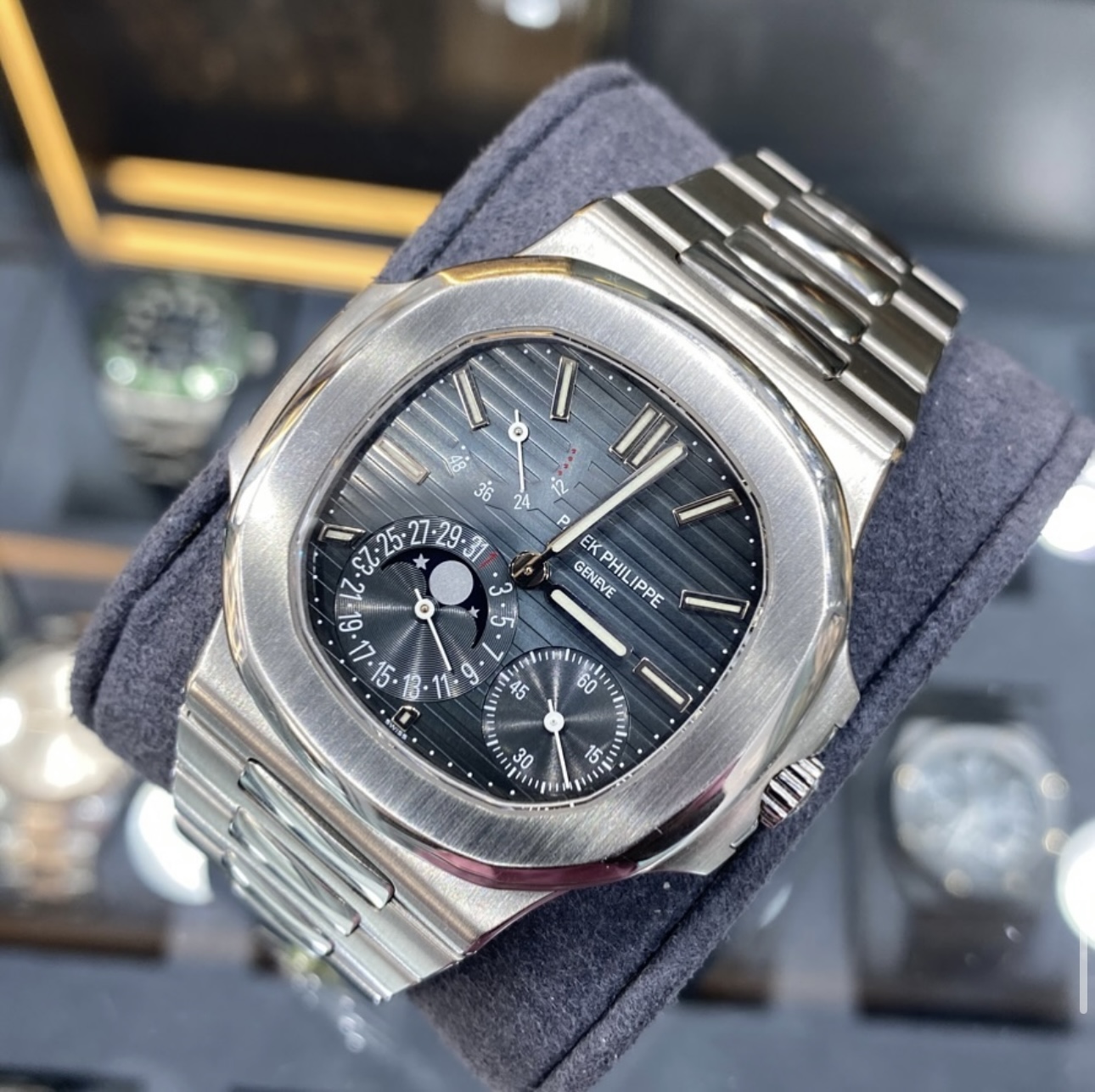 Nautilus Annual Calendar